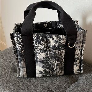 Lululemon Boxy Mini Tote 4.5L Sketch Turtledove Navy/Obsidian